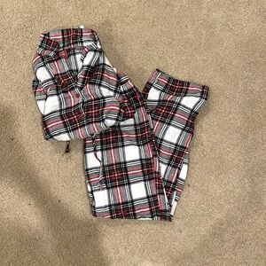 Plaid Christmas pajamas set (top & bottom)